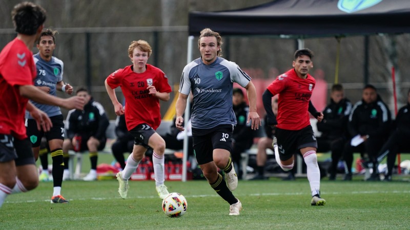 Debut y gol con la camiseta del Sounders Seattle